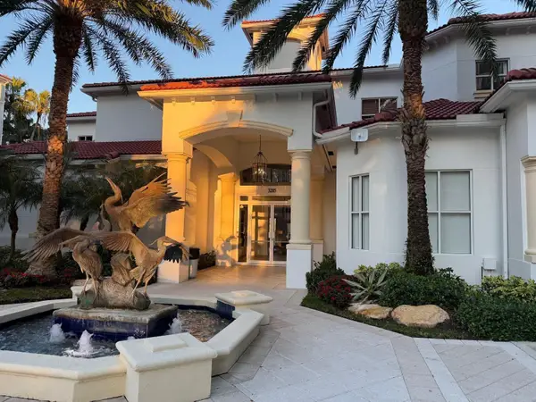 3225 NE 184th Street #10303, Aventura, FL 33160