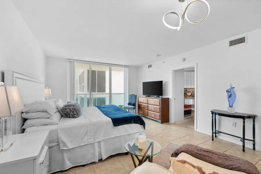 347 N New River Drive #1506, Fort Lauderdale, FL 33301 - #3