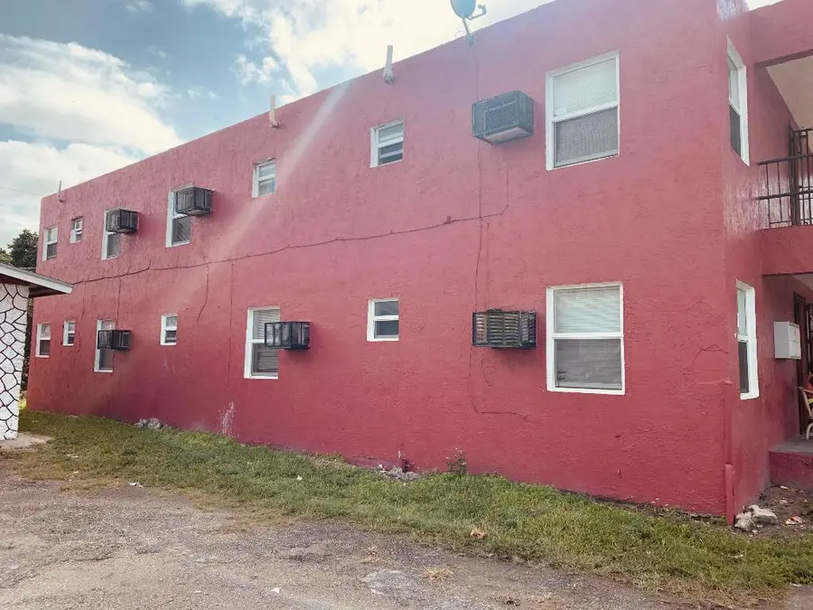 509 SW 7th Street, Belle Glade, FL 33430 - #3