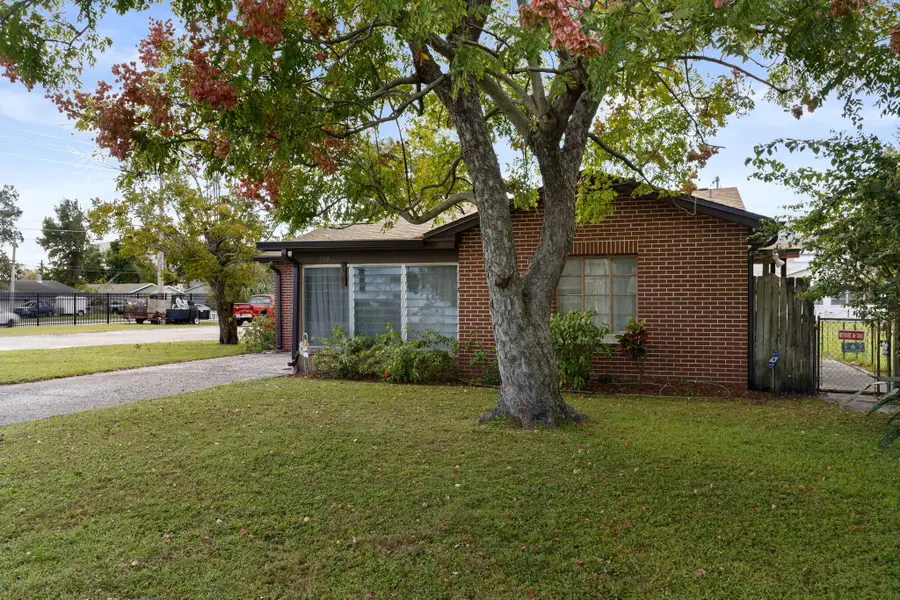 210 Kent Avenue, Orlando, FL 32805 - #3