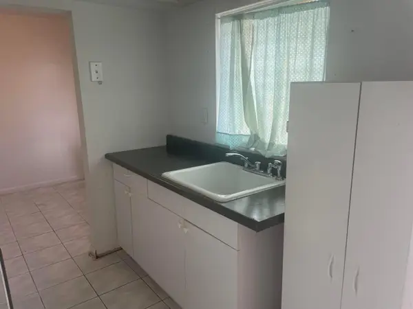 20 Golfs Edge #E, West Palm Beach, FL 33417
