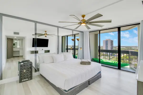 2000 Presidential Way #1401, West Palm Beach, FL 33401