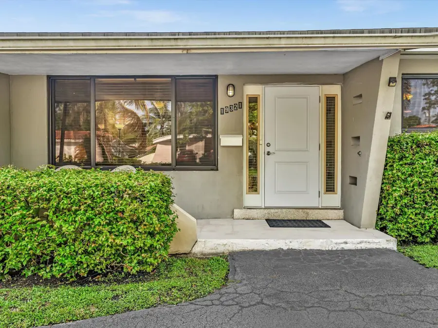 19321 NE 18th Place, Miami, FL 33179 - #2