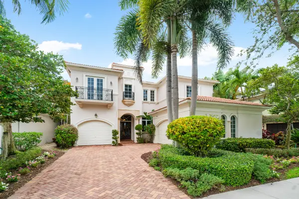 17952 Villa Club Way, Boca Raton, FL 33496