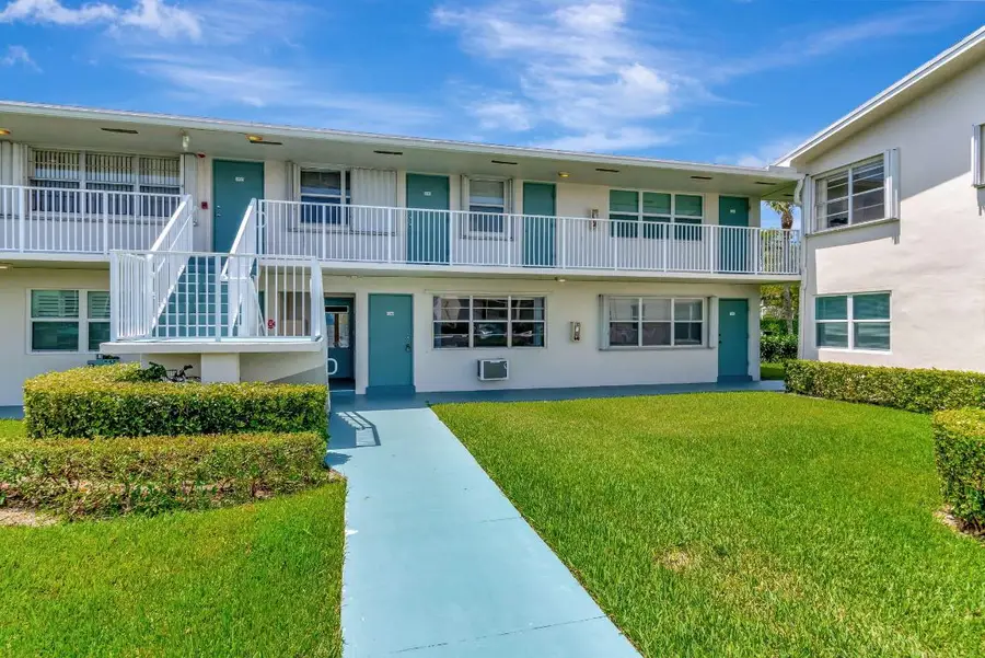 740 Horizons W #105, Boynton Beach, FL 33435 - #2