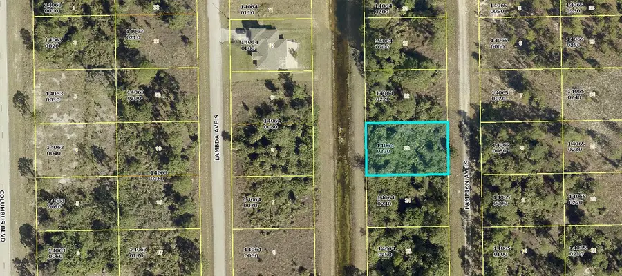 430 Lampion Avenue S, Lehigh Acres, FL 33974 - #3