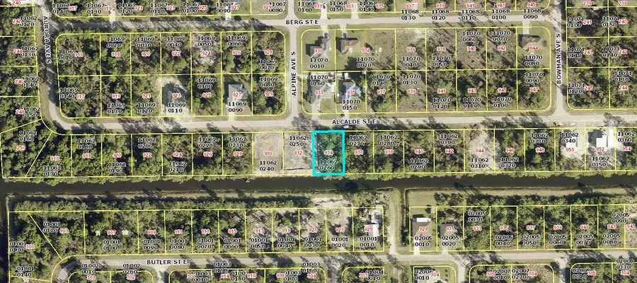934 Alcalde Street E, Lehigh Acres, FL 33974 - #2