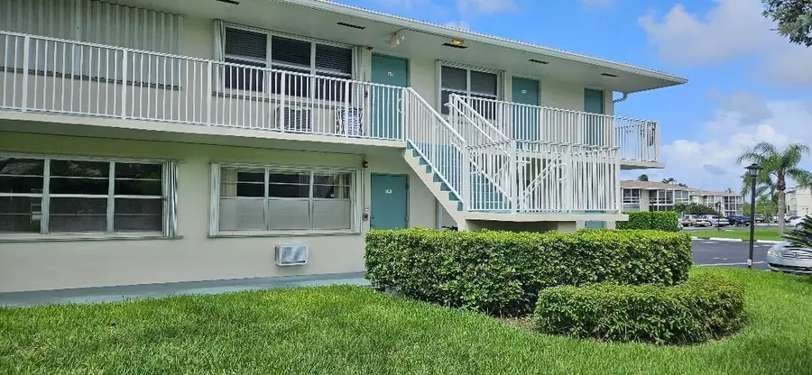 880 W Horizons #111, Boynton Beach, FL 33435 - #3