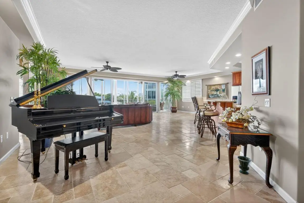 1160 SW Chapman Way #204, Palm City, FL 34990 - #1