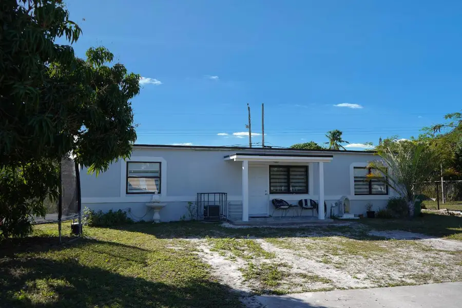 303 NW 28 Way, Fort Lauderdale, FL 33311 - #2