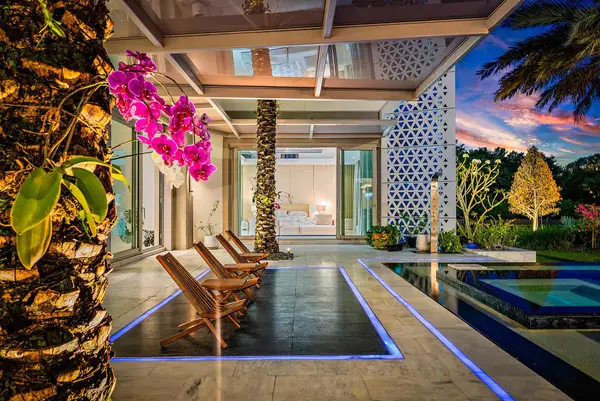 8119 Man O War Road, Palm Beach Gardens, FL 33418