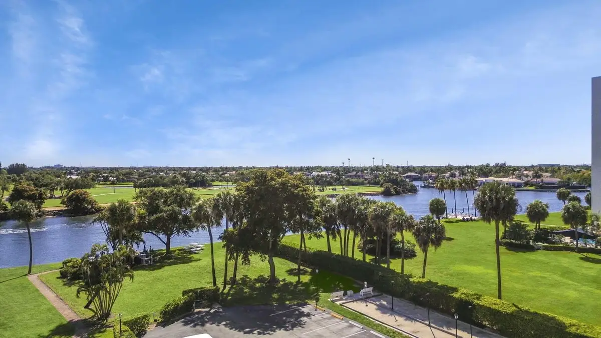 336 Golfview Road #406, North Palm Beach, FL 33408 - #1
