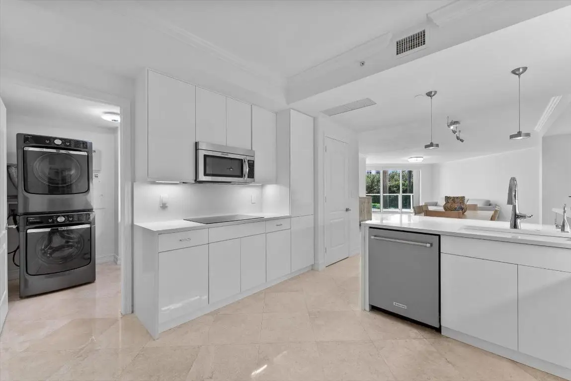 550 SE Mizner Boulevard #B206, Boca Raton, FL 33432 - #1