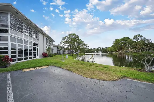 5 Lake Vista Trail #203, Port St Lucie, FL 34952