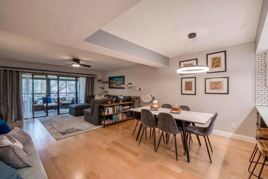 325 Oak Harbour Drive, Juno Beach, FL 33408 - #2