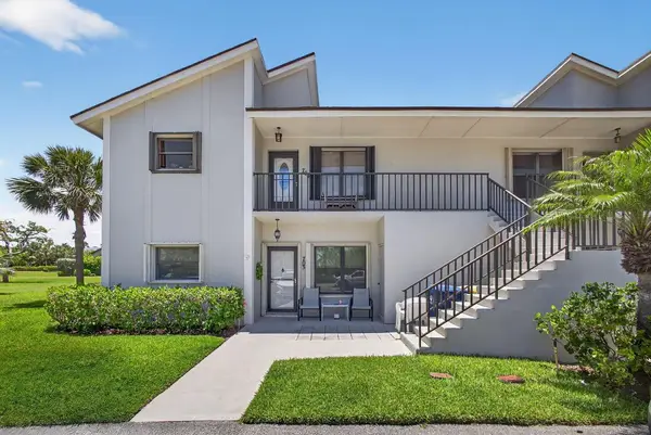 704 Clubhouse Circle, Jupiter, FL 33477