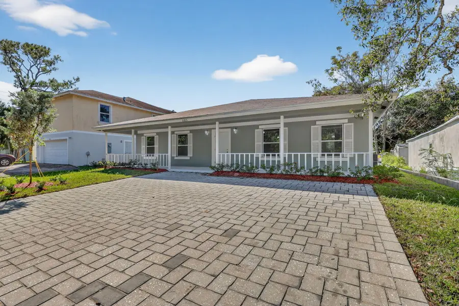 2205 S 33rd S Street, Fort Pierce, FL 34947 - #3