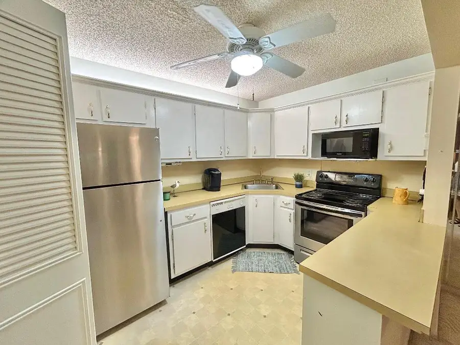 141 Lake Pine Circle #A-2, Greenacres, FL 33463 - #3