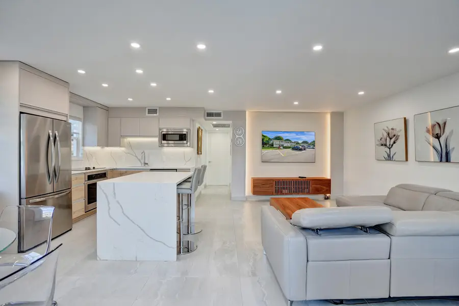 8 Richmond B, Deerfield Beach, FL 33442 - #2