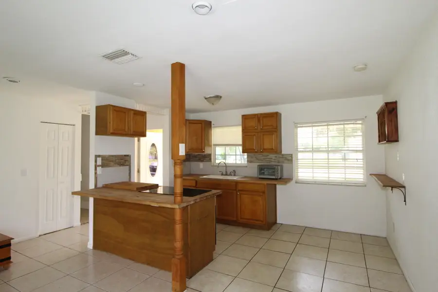 2022 SE West Dunbrooke Circle Se, Port Saint Lucie, FL 34952 - #2