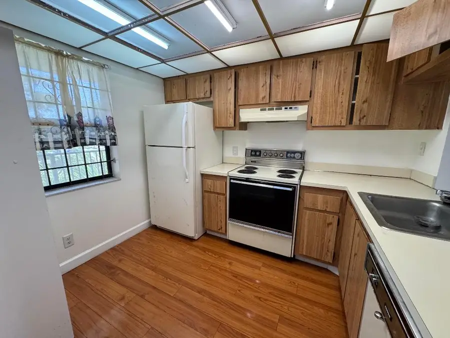 10304 Sunrise Lakes Blvd #312, Sunrise, FL 33322 - #3