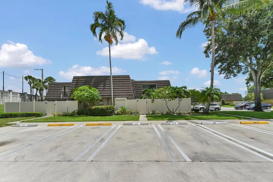 7315 73rd Way, West Palm Beach, FL 33407 - #2