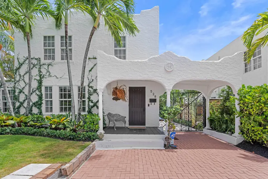 528 32nd Street, West Palm Beach, FL 33407 - #2