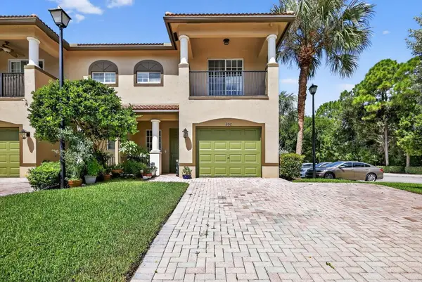 6272 S Military Trail #206, Lake Worth, FL 33463