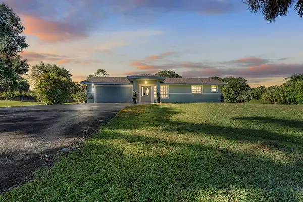 18682 49th Street N, Loxahatchee, FL 33470