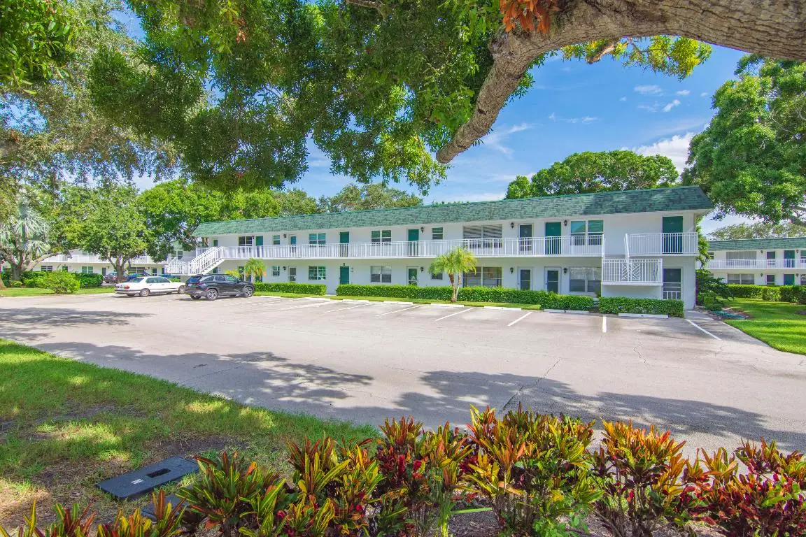 2800 Indian River Boulevard #2q, Vero Beach, FL 32960 - #1