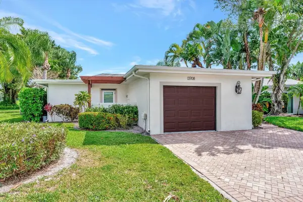 13708 Whispering Lakes Lane, Palm Beach Gardens, FL 33418