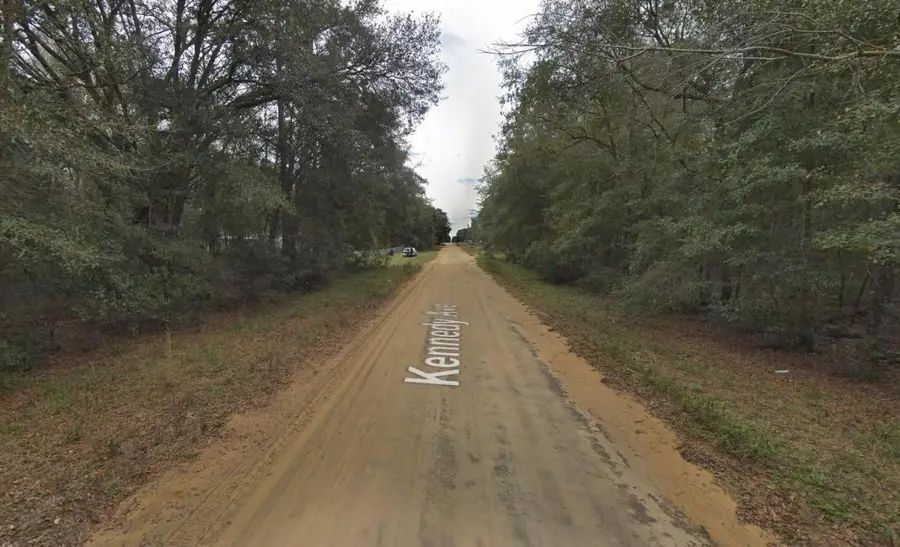 622 Kennedy Avenue, Interlachen, FL 32148 - #2