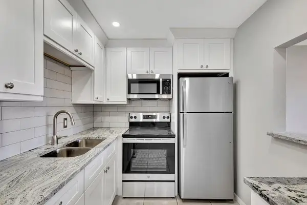 27 Camden B, West Palm Beach, FL 33417