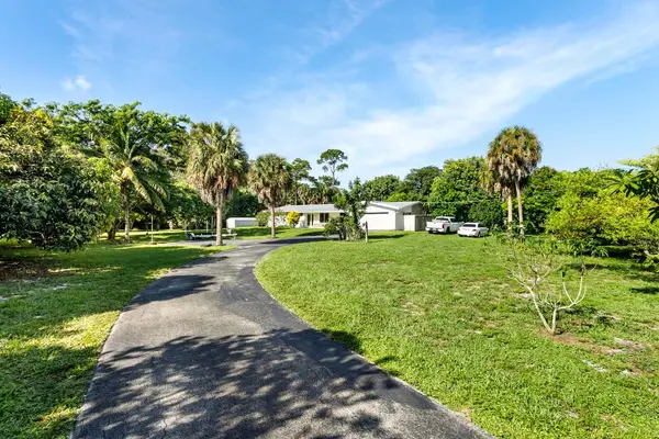 5200 Club Road, Haverhill, FL 33415