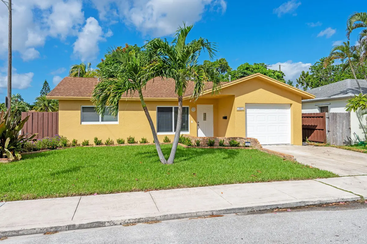 1301 N L Street, Lake Worth Beach, FL 33460 - #1