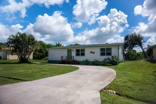 1881 SE Manth Lane, Port St Lucie, FL 34983