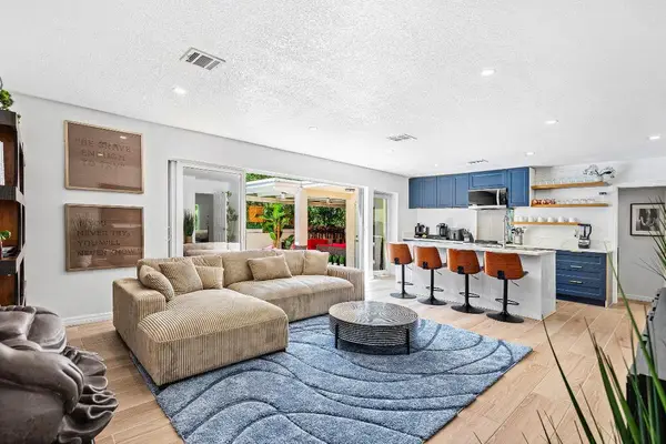 2041 NE 30th Street, Fort Lauderdale, FL 33306