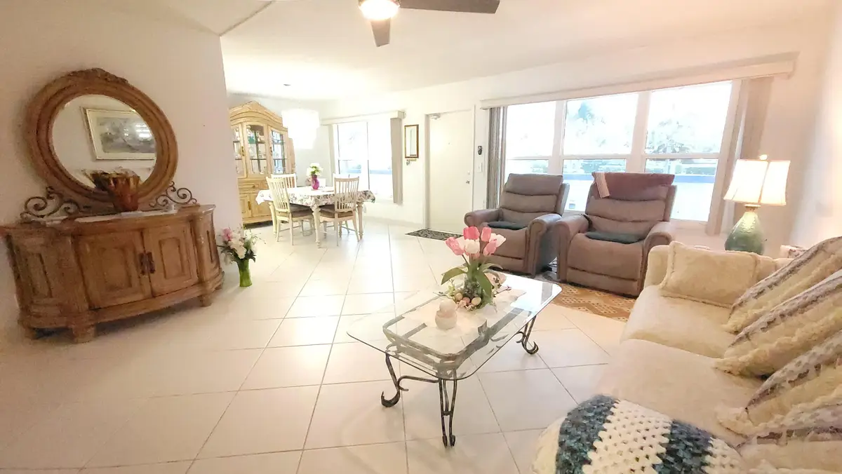 209 Greenbrier A, West Palm Beach, FL 33417 - #1