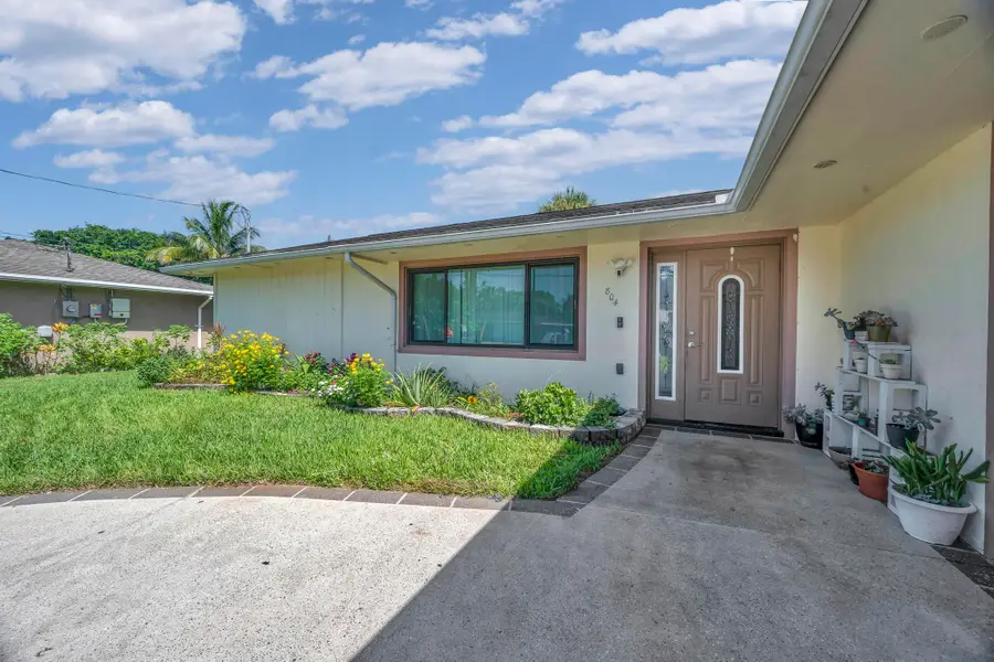 804 Holly Avenue, Fort Pierce, FL 34982 - #2