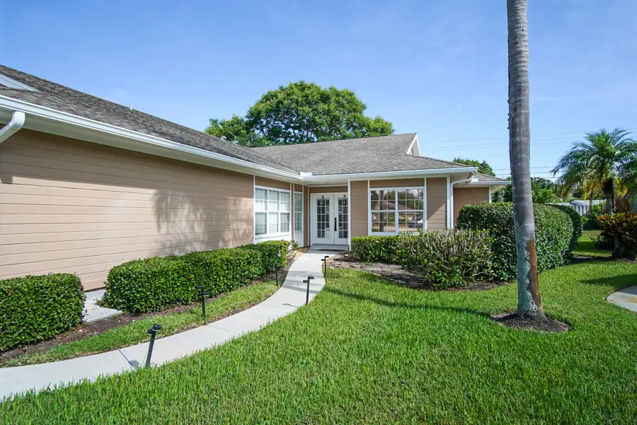 580 W Pointe Court Sw, Vero Beach, FL 32962 - #2