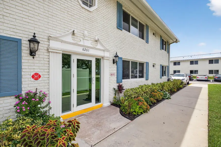 6261 NE 19th Avenue #1210, Fort Lauderdale, FL 33308 - #3