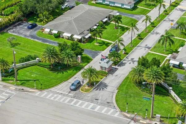 195 E High Point Ter E #D, Delray Beach, FL 33445