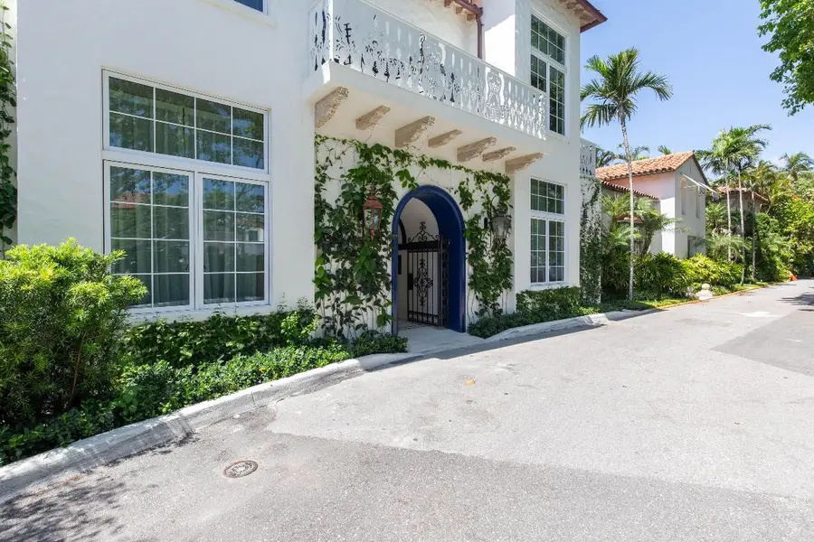 236 Phipps Plaza #D, Palm Beach, FL 33480 - #2