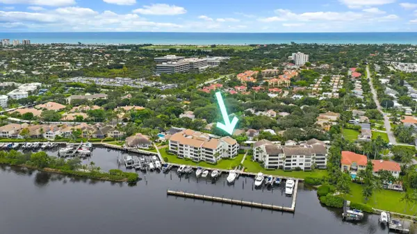 811 Oak Harbour Drive, North Palm Beach, FL 33408