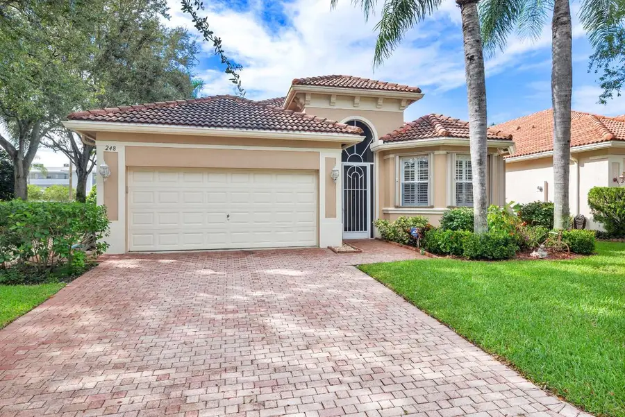 248 Palm Circle, Atlantis, FL 33462 - #2