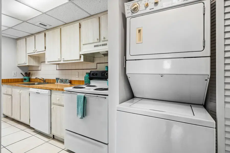 1876 Fairview Villas Drive #3, West Palm Beach, FL 33406 - #2