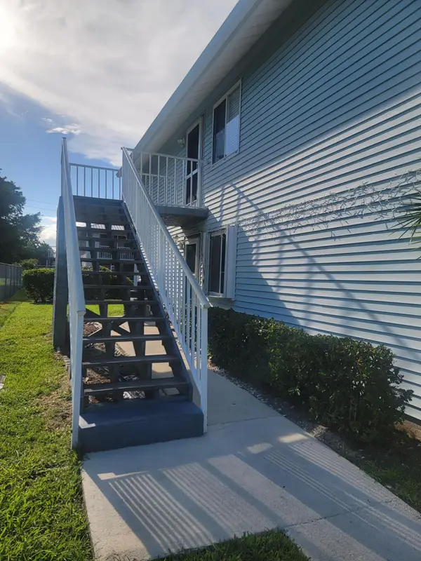 109 SE Village Drive #109, Port St Lucie, FL 34952