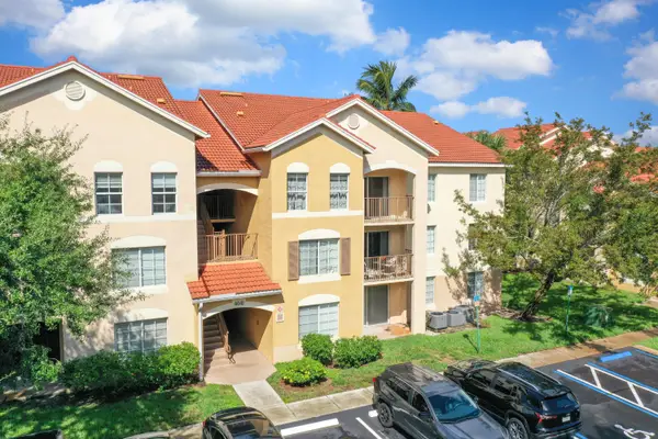 4041 San Marino Boulevard #307, West Palm Beach, FL 33409