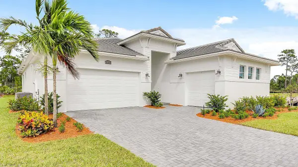 2301 SE Canopy Cove Lane, Port St Lucie, FL 34984