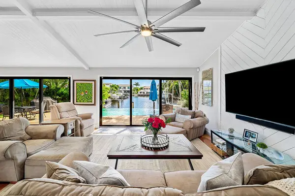 3026 NE 6th Drive, Boca Raton, FL 33431